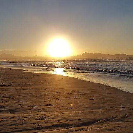 Blue Beach Famara Buitenkant foto